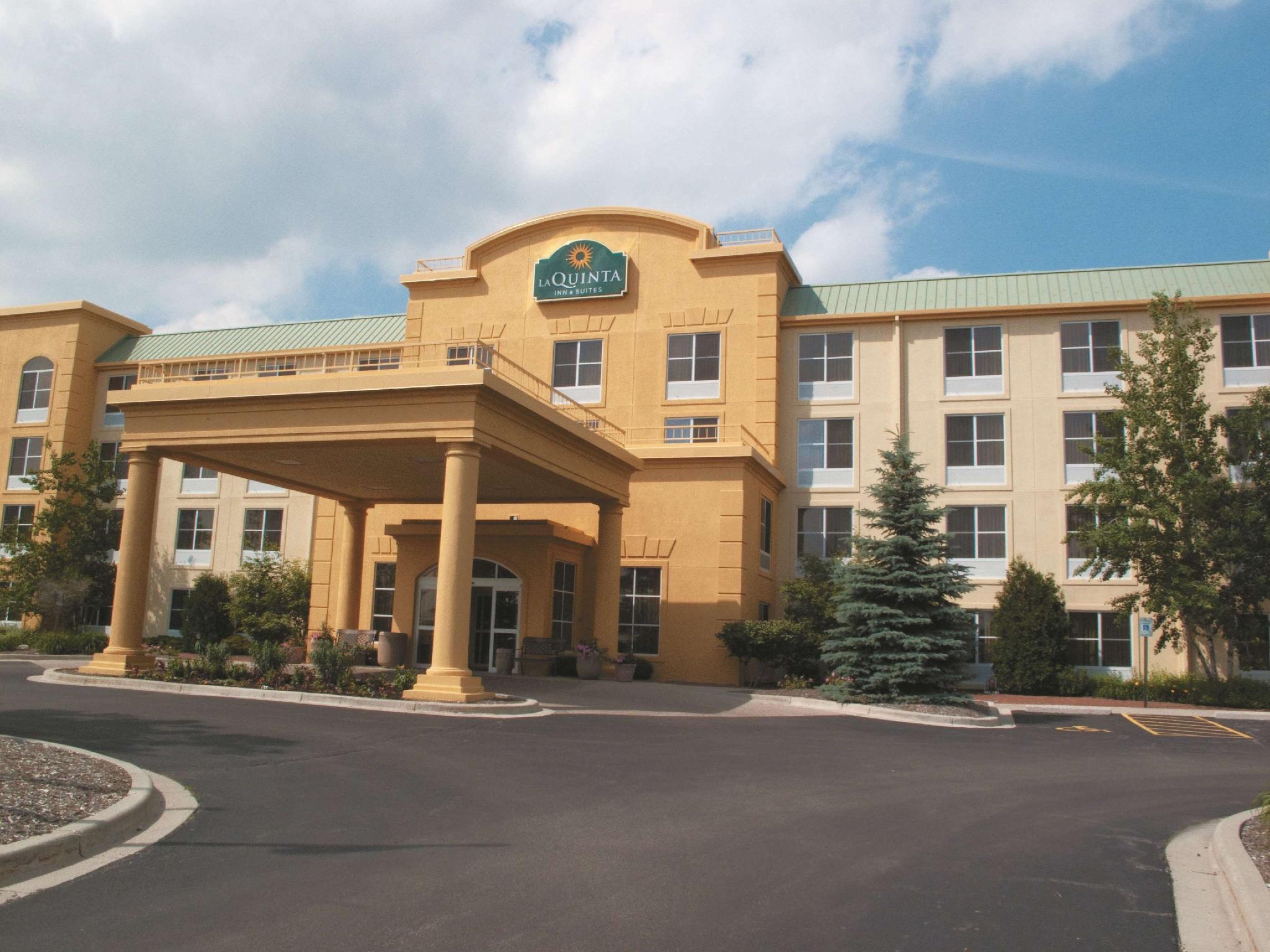 Hotel La Quinta By Wyndham Milwaukee Sw New Berlin Exterior foto